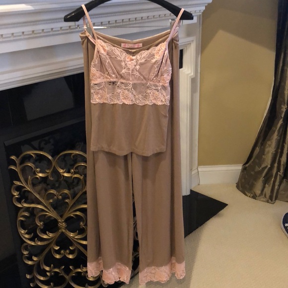 Wendy Glez Other - Loungewear or PJ set by Wendy Glez